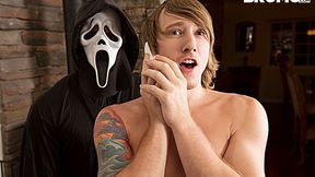 Two guys fuck in a Scream porn parody