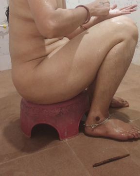 Priya Bhabi Hottie Painty Show