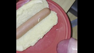 Hotdog! Get your hotdog!