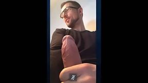 Big-Cock Daddy Shows Off on Cam