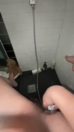 ARABIAN SNOWWHITE WANTS BEAUTIFUL MASCULAR YOUNG BBC IN LOS ANGELES USA-AMATEUR-SHOWER MASTURBATION