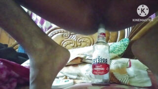 Ogromne penisy rabują azjatyckie, gejowskie tyłki podczas intensywnej sesji analnej BDSM