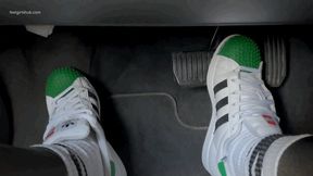 SMALL FEET PEDAL PUMPING IN TIGHT NEW SUPERSTAR SNEAKERS - MP4 Mobile Version