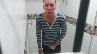 Masturbazione, eiaculazione, cazzi, colombiano, doccia, bagno – ragazzi tatuati amatoriali con cazzi enormi che si fanno inculare