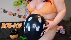 Pumpkin Spice Looner (NON-POP): BBW Daisy inflates and caresses Halloween balloons