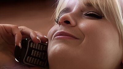 MIA MAGMA Giving Mia a warm bath