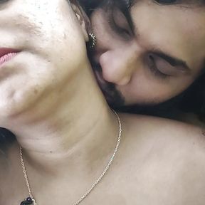 Old traditional dress with sex and blow job of Vaishnavy and Sharun Raj, Mallu couple dress removal sex and blow job, Hot couple