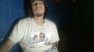 Clip tự quay của một cô gái trẻ đồng tính mại dâm, bị hiếp dâm hậu môn bằng dương vật to.