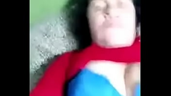 Coroa bucetuda goza comigo no v&iacute_deo chamada