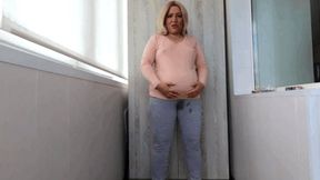 Pregnancy Cosplay Farts & Gifts in Leggings