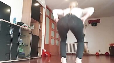 Personal trainer classes in my house paying him with blowjobs and lending him my pussy to do whateve