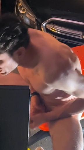 Solo Jerk in Garage, Discreet, but Still Classic Voyeuristic