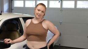 Yaya Gingersnatch Attempts A Cop Car Challenge 4k + Download