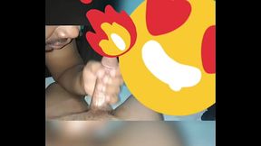 Meu amigo pediu pra me chupar o namorado dele enquanto ele tomava banho.