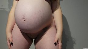 Pregnant Pussy Worship: