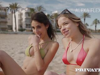 Intimate com - Eva Generosi, Alexa Flexy and the surfer that banged 'em