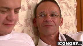 Ian Levine is hanging out in his room when he sees Rodney Steele