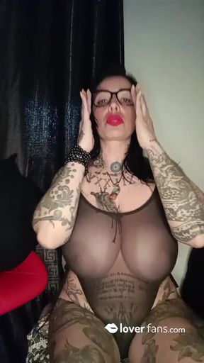 QUIERES SER MI JUGUETE?