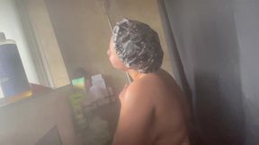 Cute Goth GF gets wet and sexy in the shower