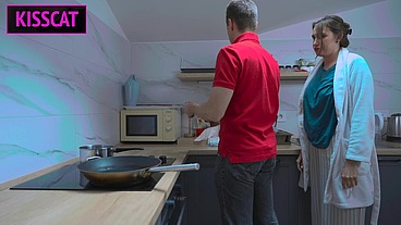 Hot sex on the kitchen with big boobs beauty wife