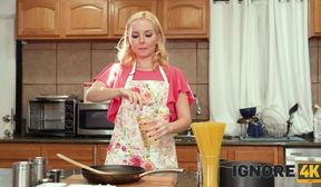 Aaliyah Love - Cook Cock Show S01E01 Spermghetti With Shrooms