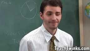 Wade Warren Rides Young Justin Giles Hard in Steamy Bareback Scene – 18+