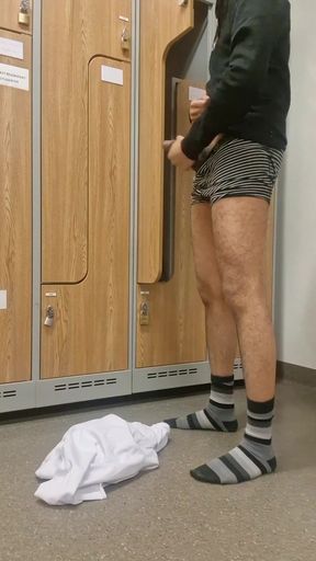 Lockerroom boner   Clip 1