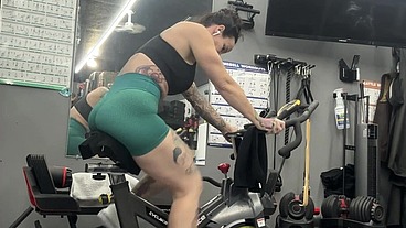 Home Workout and Titty Flash