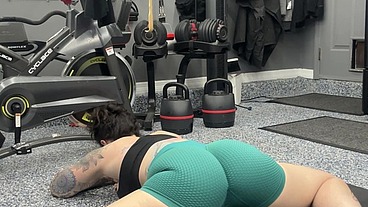 Home Workout and Titty Flash