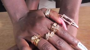 Ebony Pearl Hand- and Fingernail Fetish