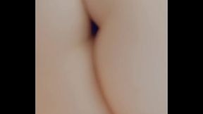 Qui veut embrasser mes fesses sorties de la douche ?