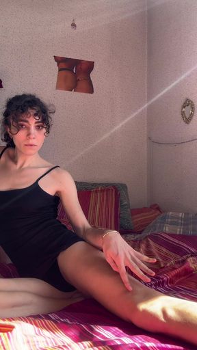 JOI Fr: Transgirl Tells You How to Please Her