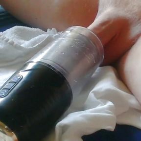 Quick cum with my milking toy