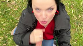 Kleine Snackpause f&uuml_r einen Blowjob