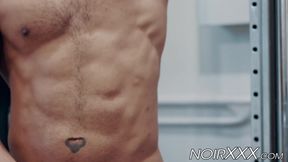 Muscular black gay Dillon Diaz solo jacks off his BBC