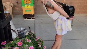 Flashing at the grocery store