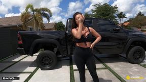 Elizabeth Skylar Fucks The Mechanic To Get Back At Her Ex