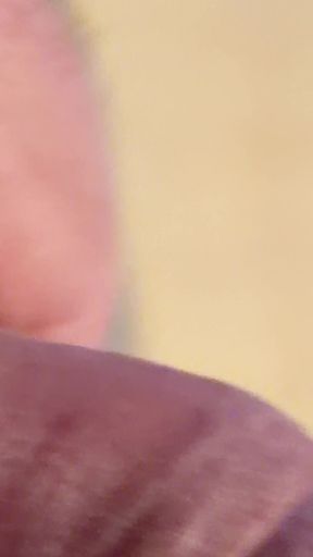 Close cumming