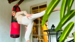 Balcony Yoga by Sunset with Miss Daisy Diamond