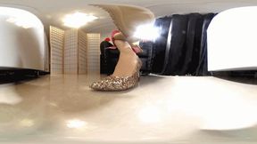 Michelle Golden High Heels 360 VR