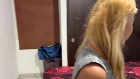 compartiendo cama con mi hermosa amiga porque estamos viajando caso de la vida real