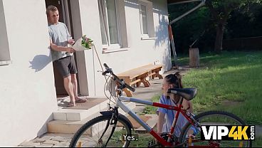 Old man seduces and bangs teenage girlfriend in a cheat