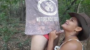 tigresa transando dando o cu no meio do mato