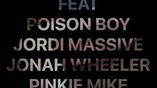 A fiatal tetovált Jonah Wheeler hatalmas faszával dominál durva, kutyapózban, seggbedugás közben