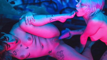 Amazing Pussy Eating & Foot Fetish
