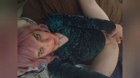 Sissy fucking herslef