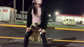 Voluntary training No41 Tucking exposure in a shopping mall parking lot