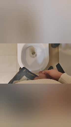 Young Skinny White Boy Piss Mix