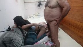 branquinha tem 24 anos e quer trepar so com coroa