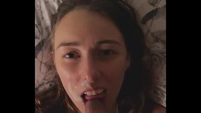 Tomando leitinho antes de dormir